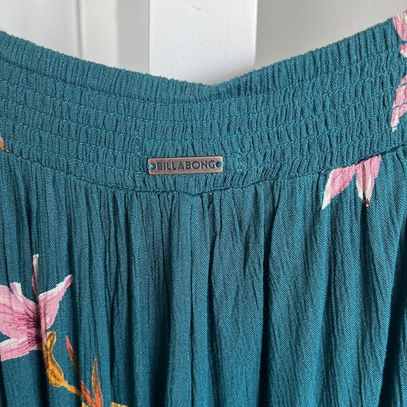 Billabong Flowy Floral Pant in Teal - Picture 3 of 5